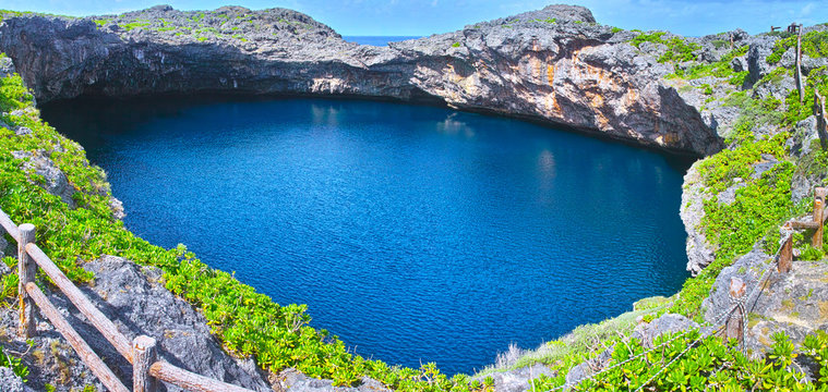 下地島の通り池 の画像 1 件の Stock 写真 ベクターおよびビデオ Adobe Stock