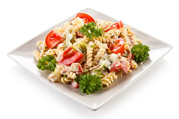 Pasta with tuna and vegetables 