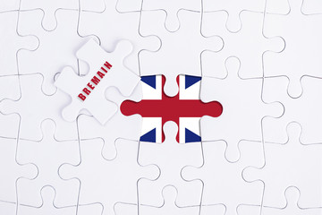 Missing white puzzle with BRITAIN FLAG AND BREMAIN WORD.