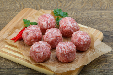 Raw meatball
