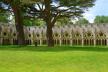 Fototapeta na wymiar Kreuzgang der Salisbury Cathedral / Wiltshire, Südengland