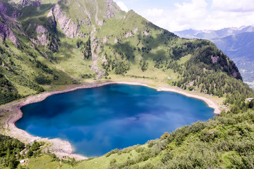 Fototapeta na wymiar Lake Tremorgio on Canton Ticino