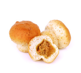  Mini bun whole wheat with tuna and shredded chicken on white ba