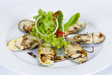 Mussels fried with cheese
