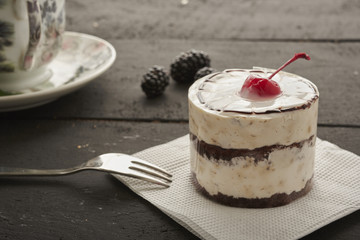 cake with cherry