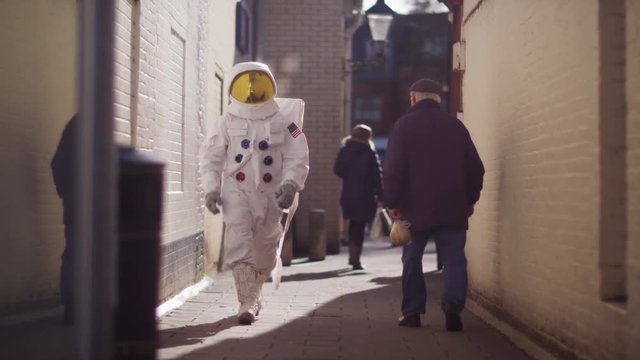 Day in the life of a spaceman - Funny montage of astronaut experiencing earth