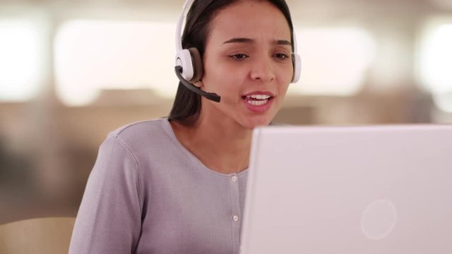 Bilingual customer service representative