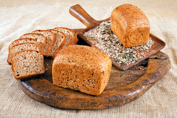 bread with seeds