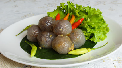 Tapioca balls with pork filling