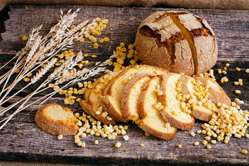 Round corn bread with decoration © Branko Jovanovic