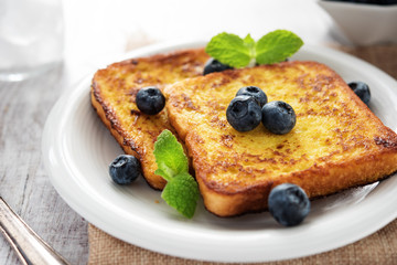French toast with blueberries - 118548910
