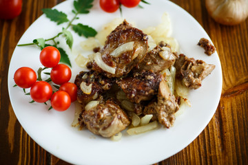 Fried chicken liver with onions
