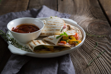 Quesadilla with vegetables and meat