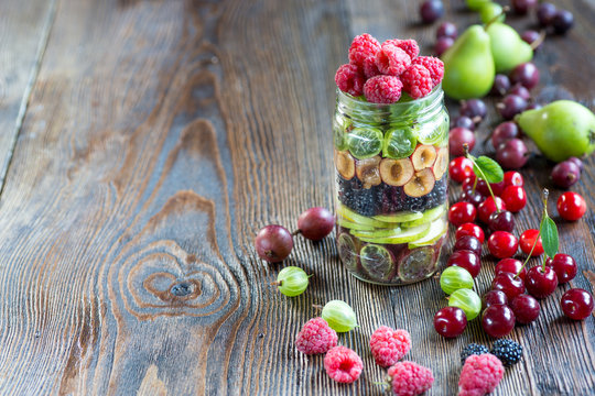 Healthy Homemade Mason Jar fruit Salad