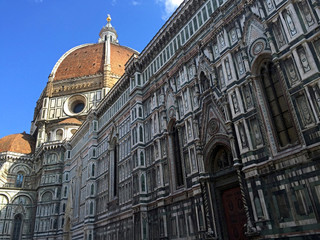 Florence cathedral in Italy with large orange dome