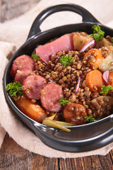 lentil with carrot and sausage