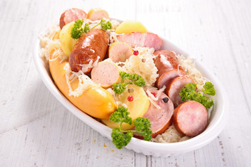 sauerkraut,cabbage with meat