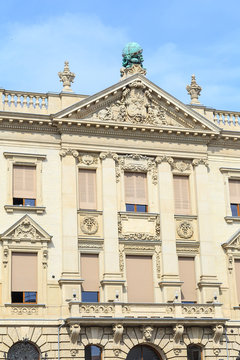 Szczecin,fasada Pałacu Pod Globusem na Placu Orła Białego, wybudowanego w  1724-1725 jako barokowy i przebudowanego w 1800  w formach empirowych. W 1759 r urodziła się tu caryca Katarzyna 