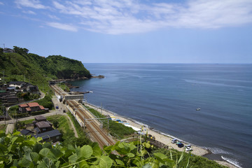 青海川駅と日本海