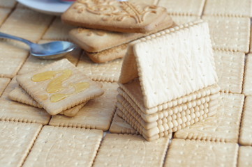 Cracker house and crackers with honey for breakfast. Crackers with coffee.