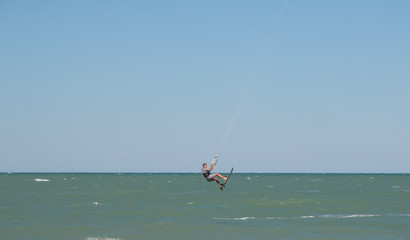Kitesurf sul mare adriatico