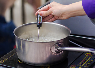 caramel cooking / master class in cooking caramel 