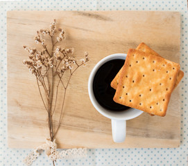 coffee and crackers