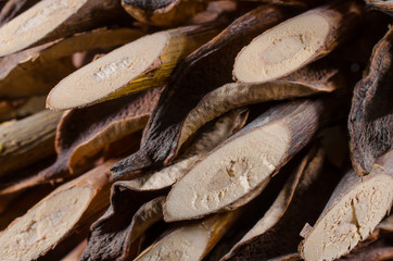 Detail einer kleinen Holzskulptur