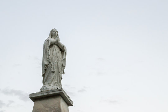 Statua della Madonna
