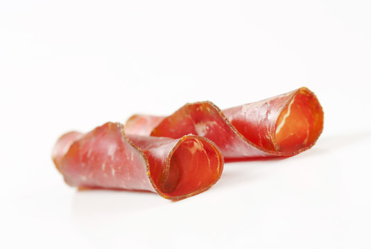 Thin slices of smoked marinated beef