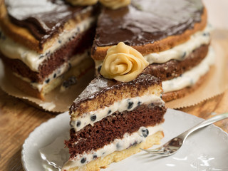 Blueberry cake with chocolate cream
