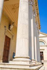 Fototapeta na wymiar columns on a facade of ancient house in San-Marino