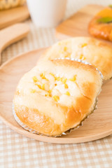 bread with corn and mayonnaise