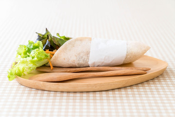 wrap salad roll