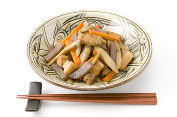根菜と豚バラ肉の煮物