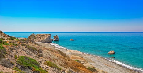 Gordijnen Aphrodite's Rock and Bay in Cyprus © Igor Groshev