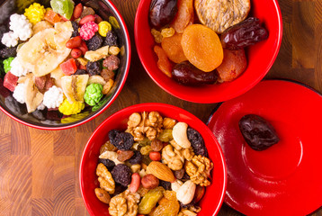 dried and fresh fruits