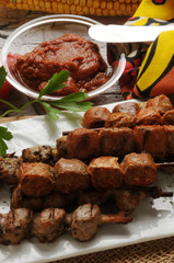 Pinchitos de cerdo a las finas hierbas Mini pork skewers with herbs Choricitos y pinchitos de cerdo al pimenton with chorizo هريسة Harissa Хариса हरीसा ハリッサ אריסה 哈里薩辣醬 Gastronomía de España 