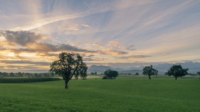 Landschaft Hintergrund Photos Royalty Free Images Graphics Vectors Videos Adobe Stock