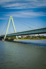 Fototapeta na wymiar Severinsbrücke Köln am Rhein