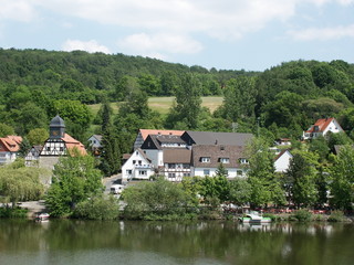Fototapeta na wymiar Spieckershausen an der Fulda