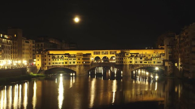 Pontevecchio night time lapse with full moon
