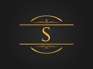 luxurious circle ornament