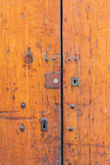 Fototapeta na wymiar detail of an old wooden door