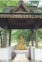 old Buddha statue