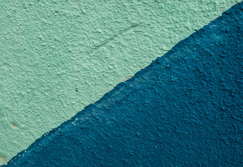minimalist graffity on the wall
