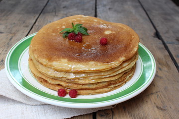 Pancake cake with honey