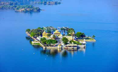 Jag Mandir Palace on lake Pichola in Udaipur, India