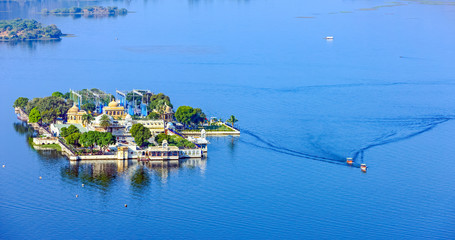 Jag Mandir Palace on lake Pichola in Udaipur, India
