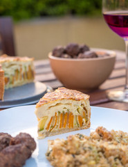 Leckere Möhren-Zucchini Quiche / Delicious Carrot and Zucchini Quiche